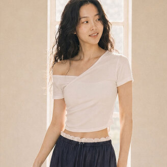 OVERLAPPED PANEL SHORT-SLEEVE TOP_T516TP115