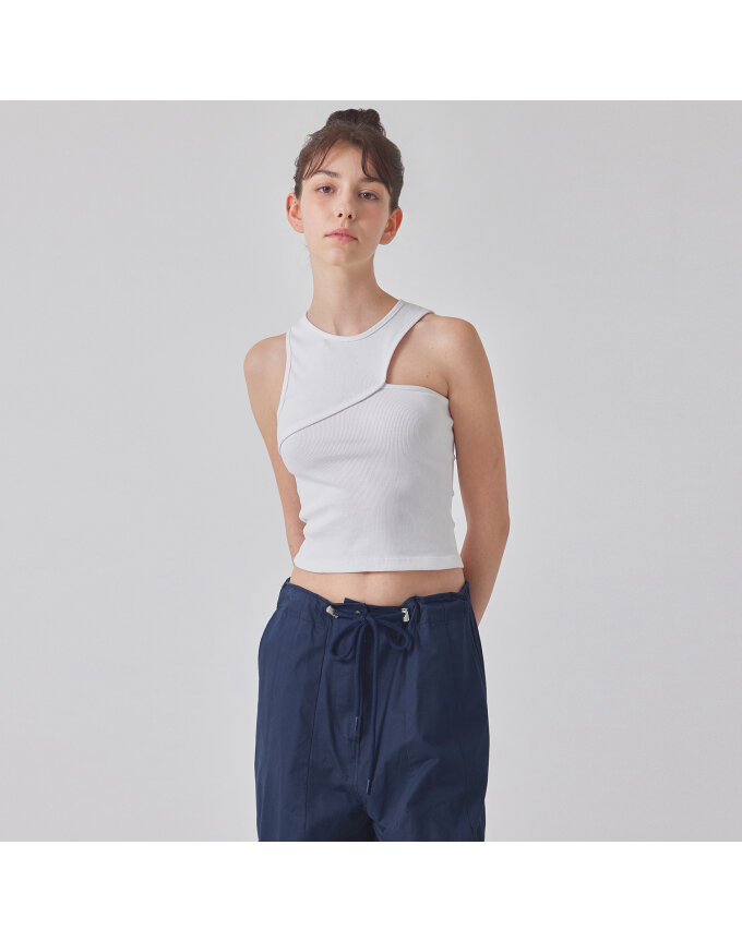 RIBBED CUTOUT SLEEVELESS TOP_T416TP109