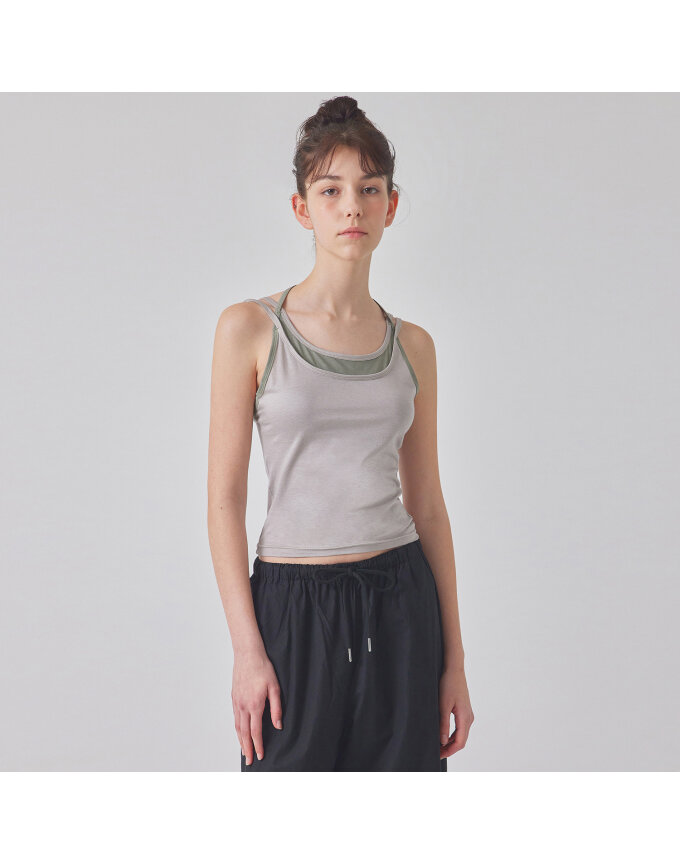 CONTRAST LAYERED SLEEVELESS TOP_T416TP135