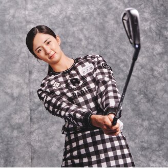 여성 체크 라운드넥 우븐 아노락 점퍼 RWJUM7304-199