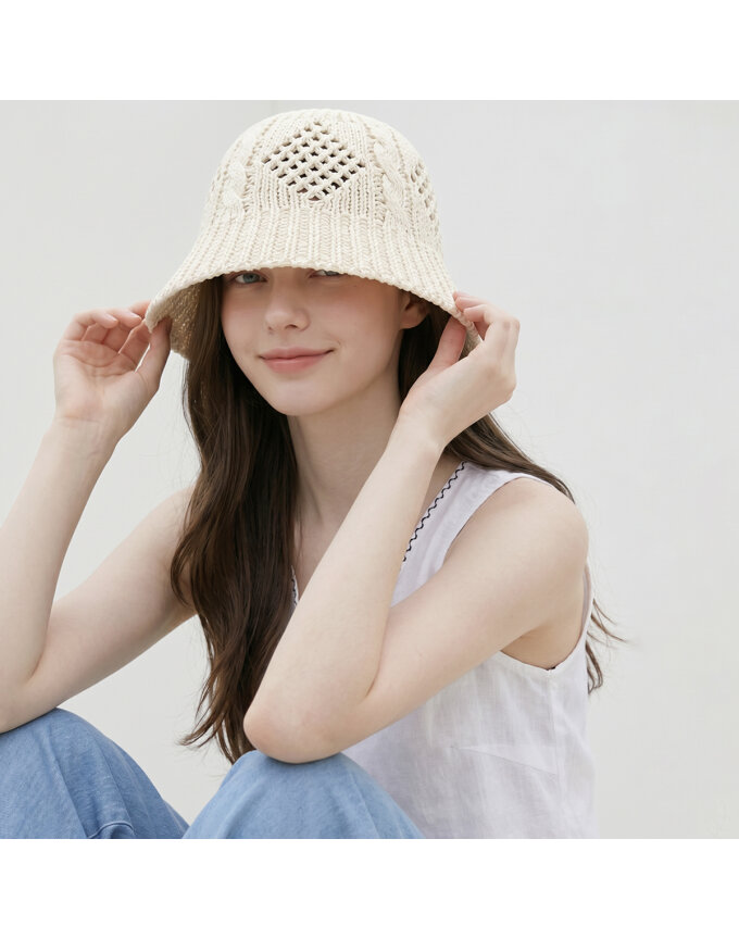 KARRA 썸머펀칭버킷햇_A6M0773