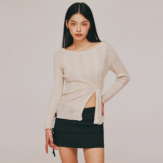 BUTTON-CLOSING BOTTOM SLIT KNIT TOP_T513TP105