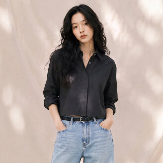 SOLID HIDDEN BUTTON CROPPED SHIRTS_T326TP112