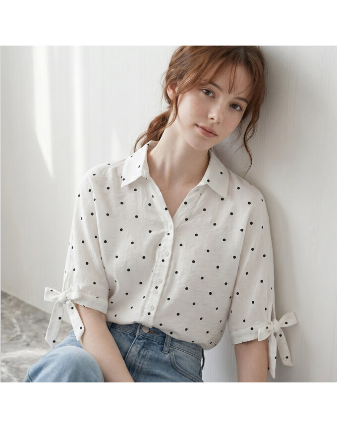 클라셰 도트캐주얼리본블라우스_B6M0535