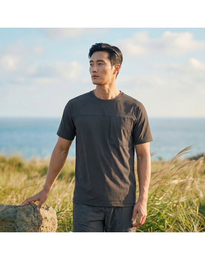 앞포켓 포인트 라운드 티셔츠_FM35331