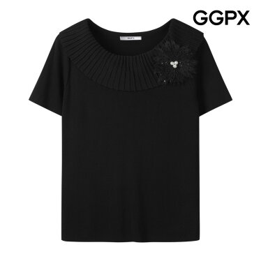 [GGPX] 레이스 코사지 플리츠넥 니트 (GQ5KP028F)