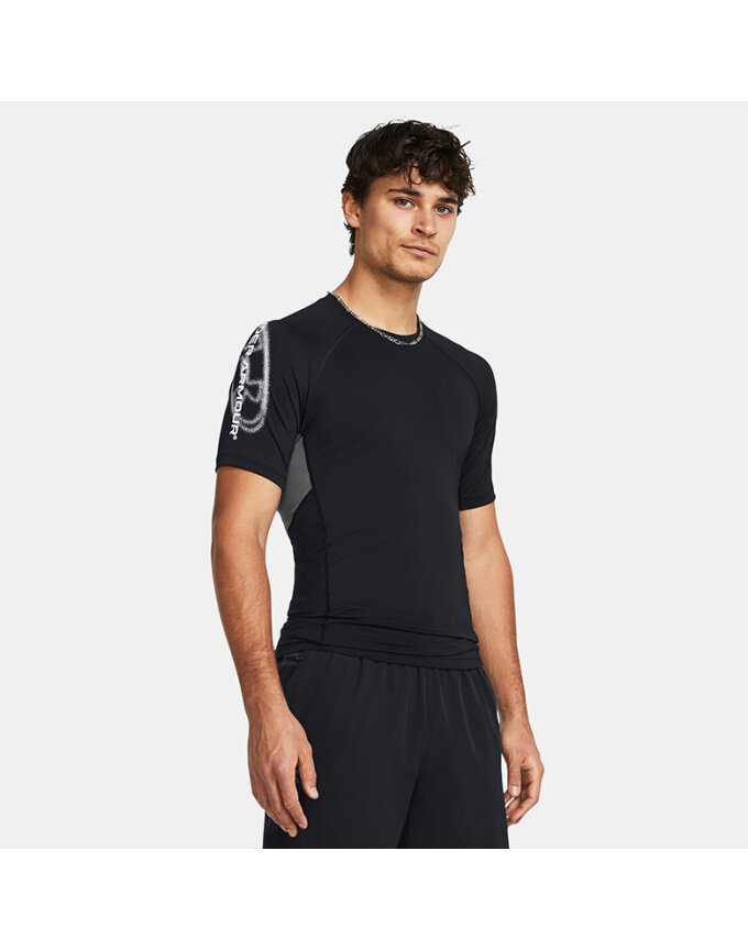 UA HeatGear 벤트 남성 반팔_1383331-001