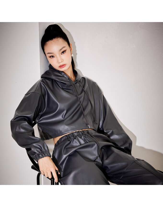 FLEX LEATHER CROPPED HOODIE_T226TP108