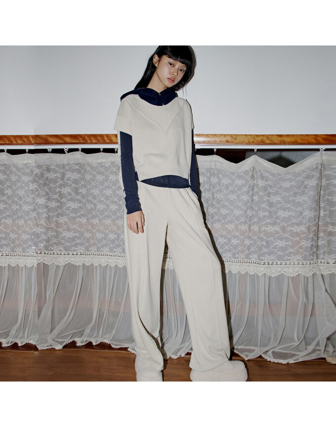 REVERSED DETAIL OVERSIZED SWEATPANTS_T326BT704