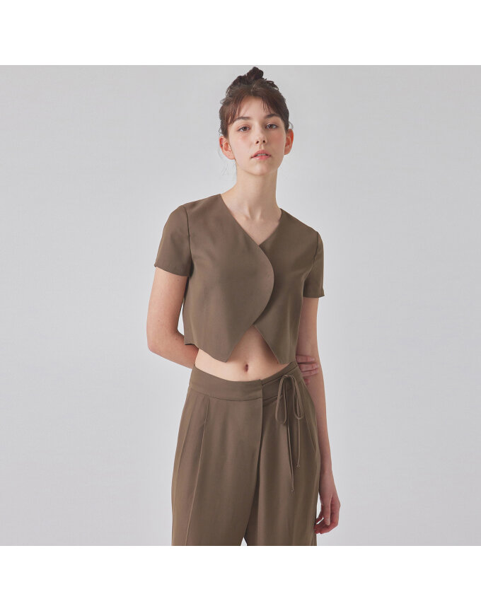 CURVED LINE SHORT SLEEVE JACKET_T416OT800